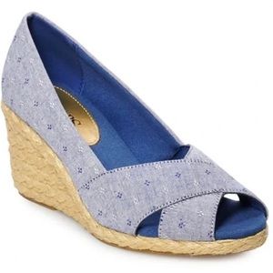 Chaps Dakoda Espadrille Wedge Sandal (10)